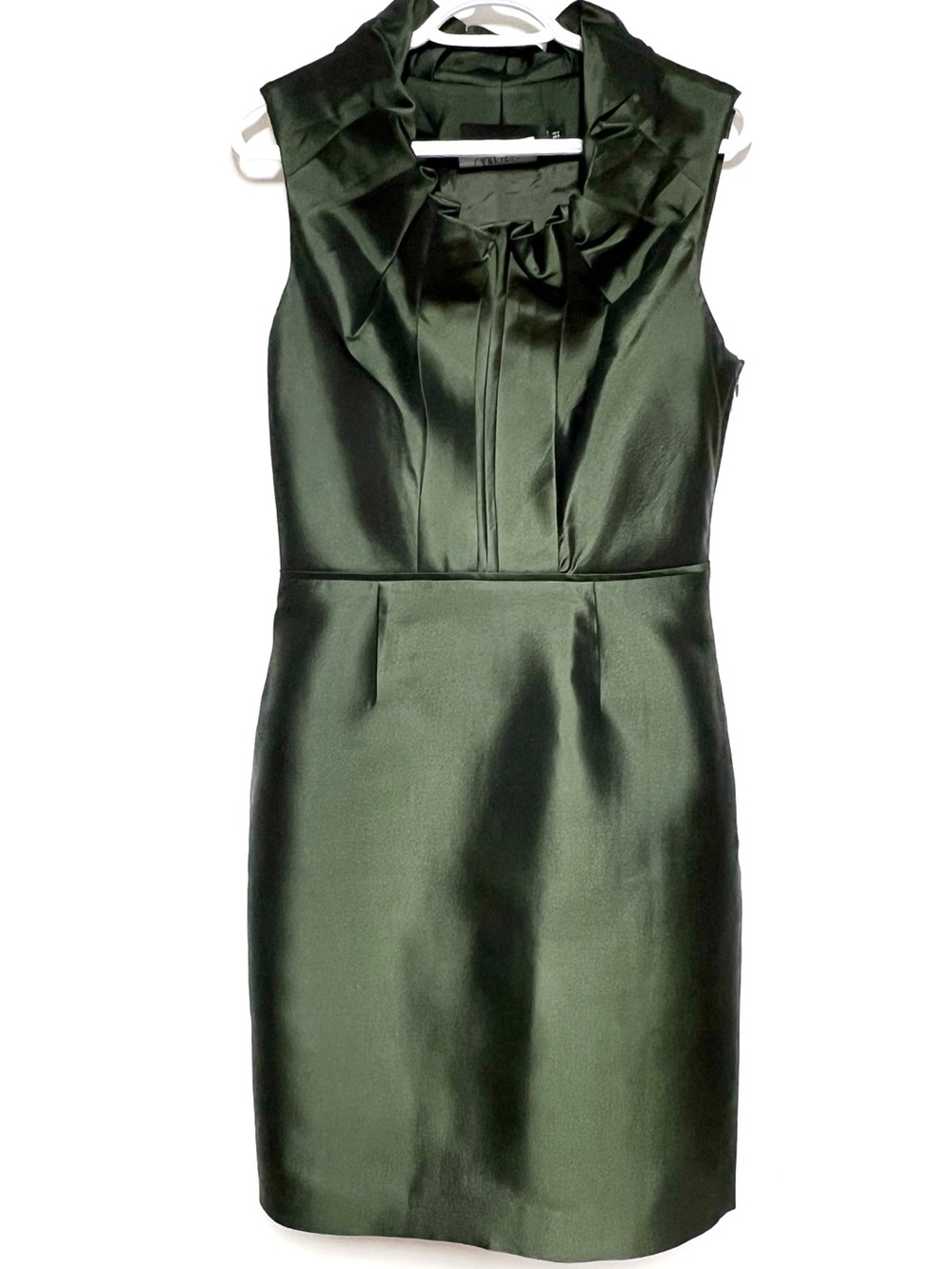 NWOT Carlisle New York Green Satin Silk Wool Sleeveless bubble neck Dress Sz 6